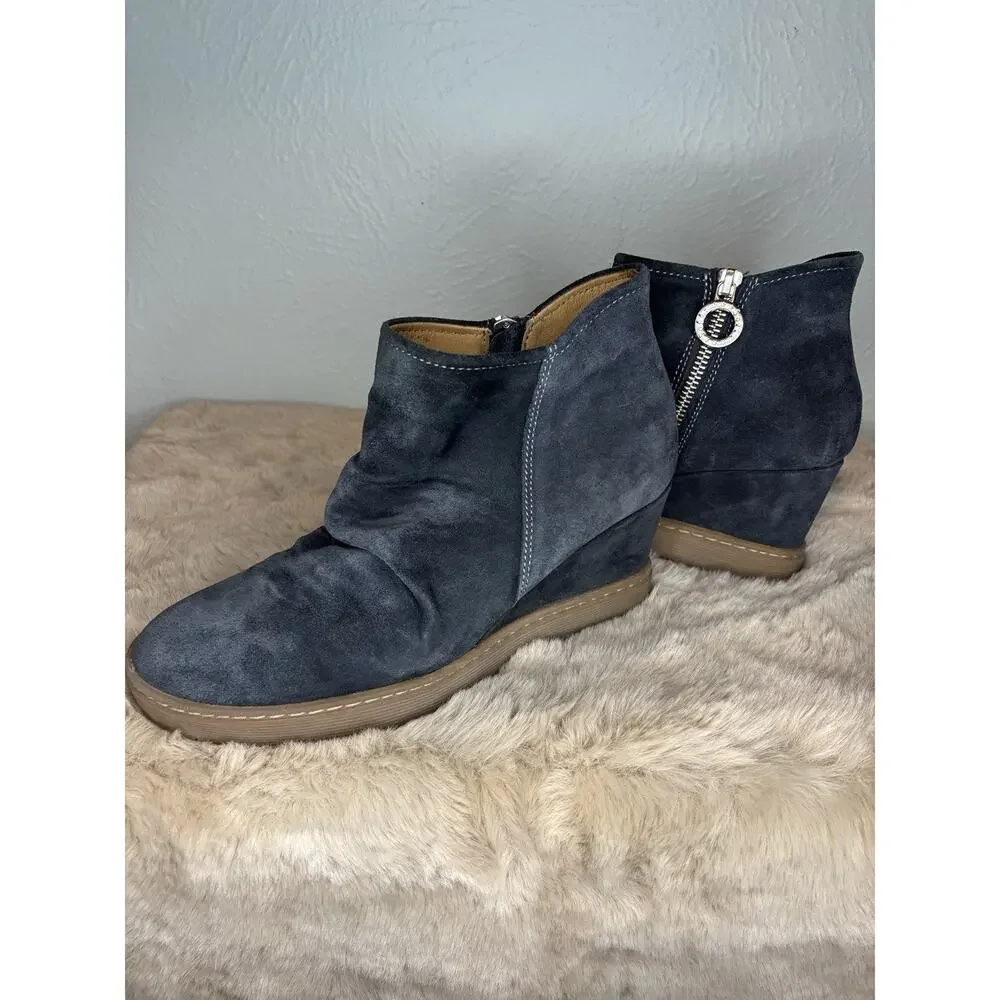 Sofft Siri Suede Waterproof Wedge Heel‎ Boot in Dark Blue Size 8.5